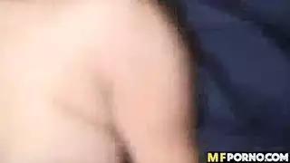 فحل أسمر يجعل الجمال الشقراء تصرخ في فيلم إباحي مكثف