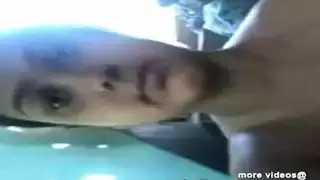 أقارب محرمون في إباحية صريحة