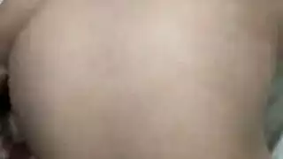 زيارة صديق صديقي الجذاب لليلة أفلام إباحية