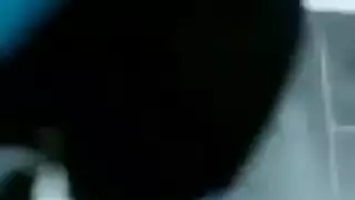 شرقية مثيرة تختنق بقضيب سميك
