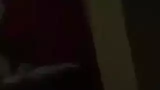 حفلة نكاح جماعي: كسها يحصل على حقنة ضخمة من زب