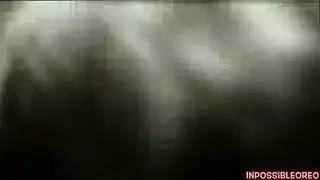 الفحل الأسود يُتبول عليه في فيتش xxx
