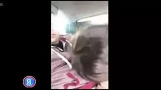تنام على بطنها لتتلذذ دخول الزب