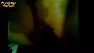 يحك زبه على كس مراهقة