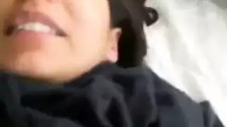 مترجم يدخل زب بكس اخته وهي تقول لا