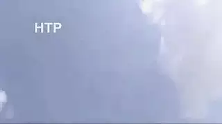 أنثى منفردة يستمني في غرفة نومها