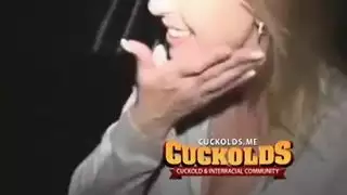 عبادة قضيب أسود ضخم بفمي الرطب