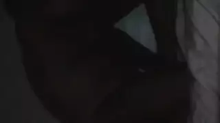 حبيبتي دعينا نتمتع الليلة على السرير