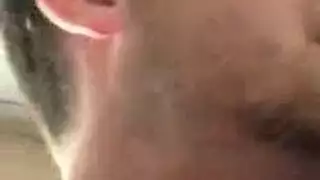 آسيوية ساخنة ذات وجه حلو تمتلئ مهبلها في الهواء الطلق