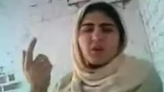 سحاق نساء لبنان