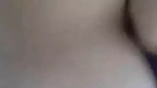 شباب يقومون بالجنس مع فتاة واحدة