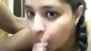 تقيؤ حنجرة مكثف يتبعه عرض تبول ساخن
