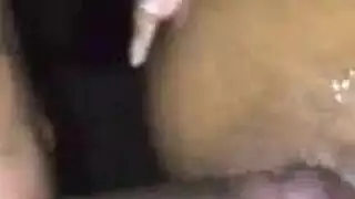 مساعدة مغرية تأخذ كل قضيب المدير
