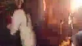 شرموطة تدخل قارورة داخل كيسها
