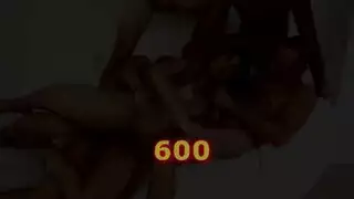 شيميل يتم اختراقه مزدوجًا وتداوله بين أربعة رجال مثارين