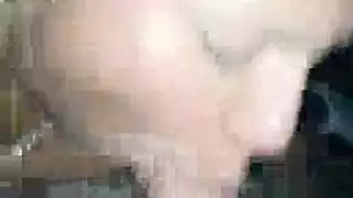 ممثلة مثيرة تمص وتستمتع بإثارة فرجها