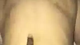 لقد أصبح الرجل الأسود الذي يتمتع بقدر كبير من القدرة على التحمل يفعل الشيء نفسه مع كوماتي ناش