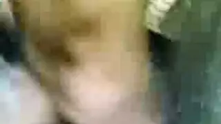 مشاهد نيك متطرفة: فرج مراهقة يتم تدميره
