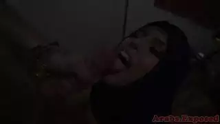 ريمكس هواة عربيات عاهرات يتم تلبيسهن