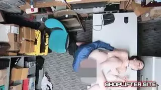 استمناء مضحك: أناستازيا تصل لنشوة صاخبة
