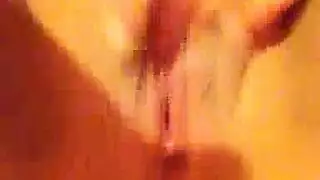 فتاة أثينية تتوسل لقضيب عميق