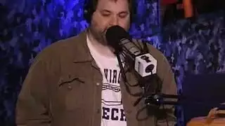 تلعب حجر كارمن مع اثنين من ديكس الصعب الصخور في نفس الوقت، في غرفة نومها