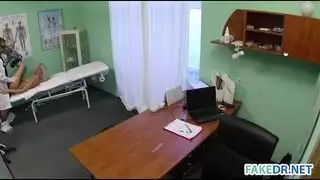 نيك طبيبة العامة