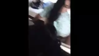 وضع الكلب الوحشي – كسها الضيق لا يتحمله
