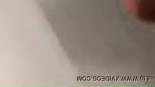 السكرتيرة المثيرة تمص العضو الذكري في العمل
