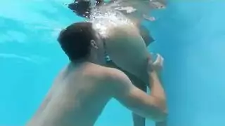 فعل دش ذهبي صريح مع سيدة مسنة