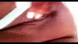 خادمة سمراء ساخنة تنيك في المطبخ