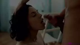 تعذيب الفتيات الصغار السن