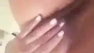 جنس خفي في دش غرفة التخزين مع فتاة شابة مثيرة