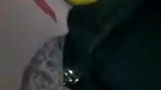 بث صريح مجاني: إطلاق أنبوبها الإباحي الخاص