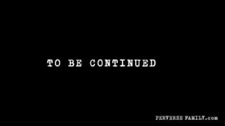 زوجة شهوة تتوسل لزب صديق زوجها الضخم وهو يشاهد مشهد إباحي