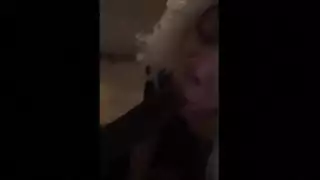 شيميل شقراء وامرأة أكبر سناً في بورنو صعب