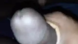 مشوي بالبصق: ن وآلي تقومان بفريق لعضو ذكري ضخم