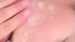 فرخ كوري صغير يختنق على قضيب سميك في مقطع إباحي