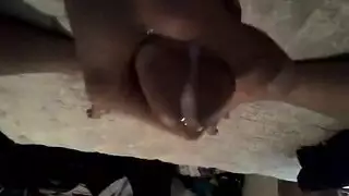 ناءم فوقها