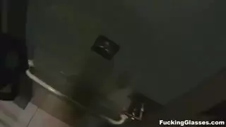 يساعد اخته في تنزيل شهوة