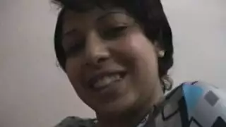 اخته بالفندق مترجم