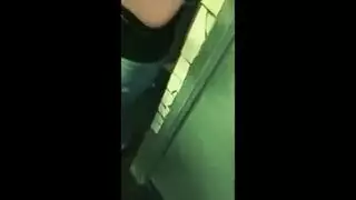 حفلة سحاقية خفية في الحمام مع فتيات حفلات جزائريات