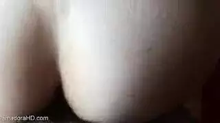 قحبة تلبس الفوطة اليومية