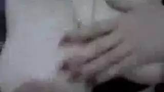 شرموطة وحيدة في مشاهد سكس عنيف متطرف