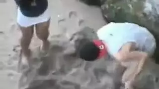 نيك طالبه خلف المدرسه