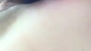 بنت تنتاك من كسها وطيزها بعنف