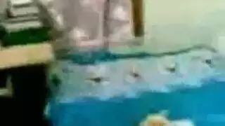زوجة مثيرة تمارس الجنس المكثف مع خادمها الأسود ذو العضو الضخم