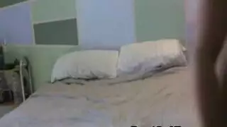 فتاة صغيؤة