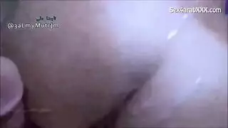 شقراء مراهقة تحصل على شرج قاسٍ من رجل ناضج