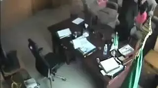 لانا رودز مع المدير المكتب